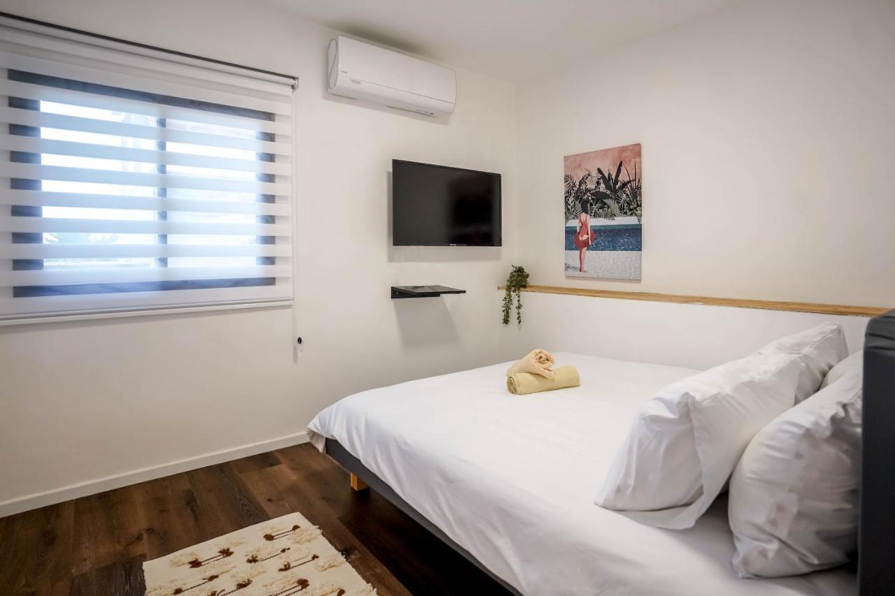 וילה רוני בריכה מחוממת Villa Roni Heated Pool Eilat Buitenkant foto