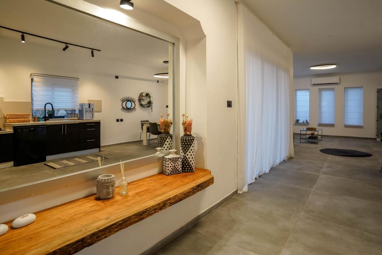 וילה רוני בריכה מחוממת Villa Roni Heated Pool Eilat Buitenkant foto