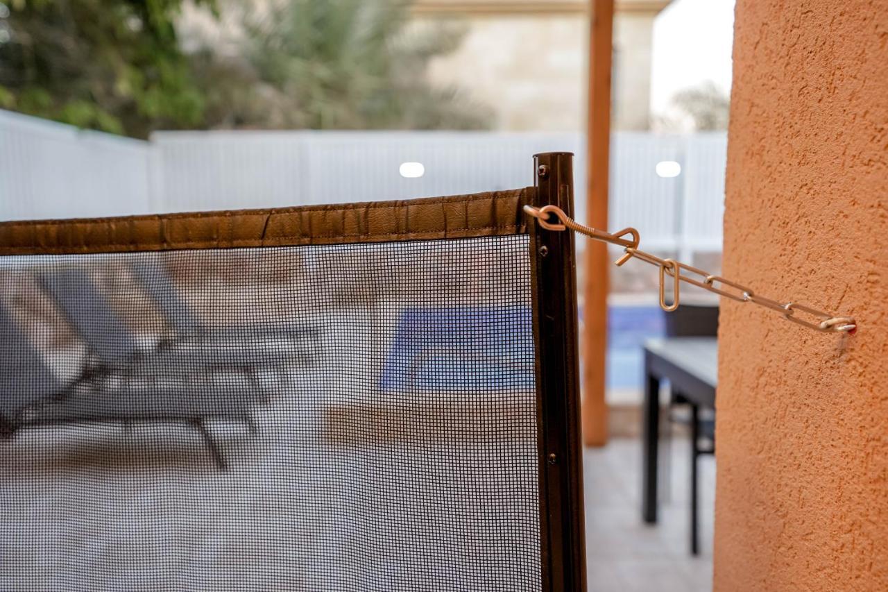 וילה רוני בריכה מחוממת Villa Roni Heated Pool Eilat Buitenkant foto